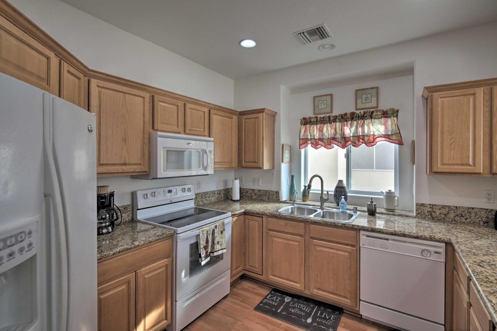 Desert Condo With Pool About 3 Miles To Colorado River! Bullhead City Εξωτερικό φωτογραφία